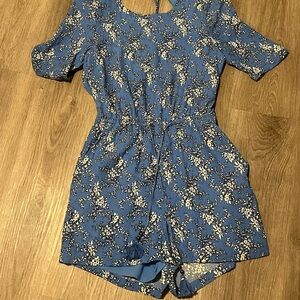 Chelsea & Violet Blue and White Floral Dress